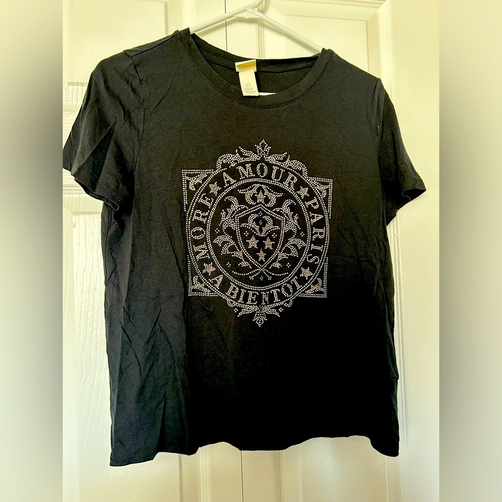 H&M studded tee M